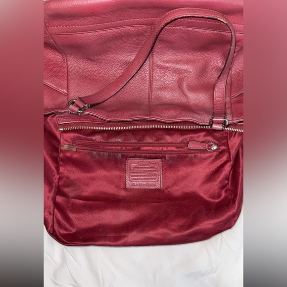 COACH-Park Pebbled Leather Carrie Tote/Shoulder Bag- Berry color - Picture 3 of 10